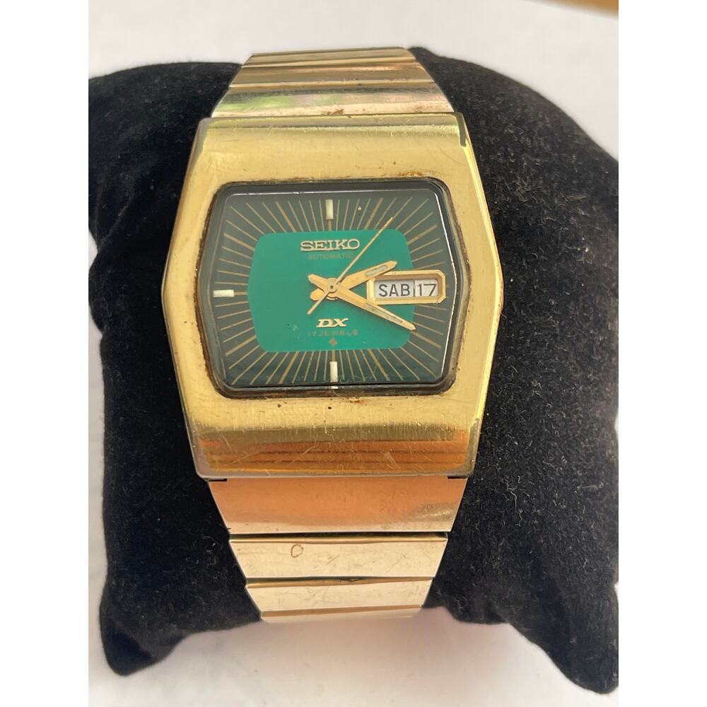 Men's JAPAN Vintage AUTOMATIC Watch SEIKO 6106-5499
